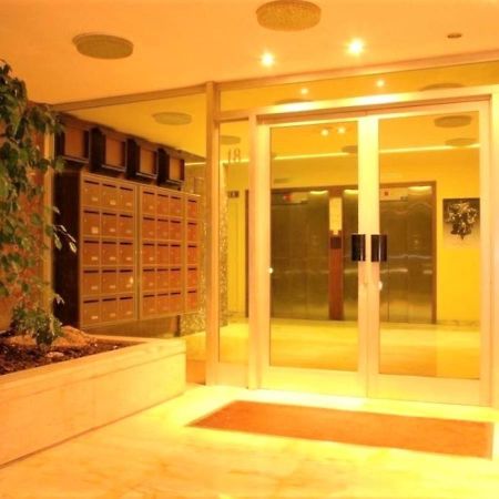 Appartement F3 Vue Mer Et Croisette Кан Екстериор снимка