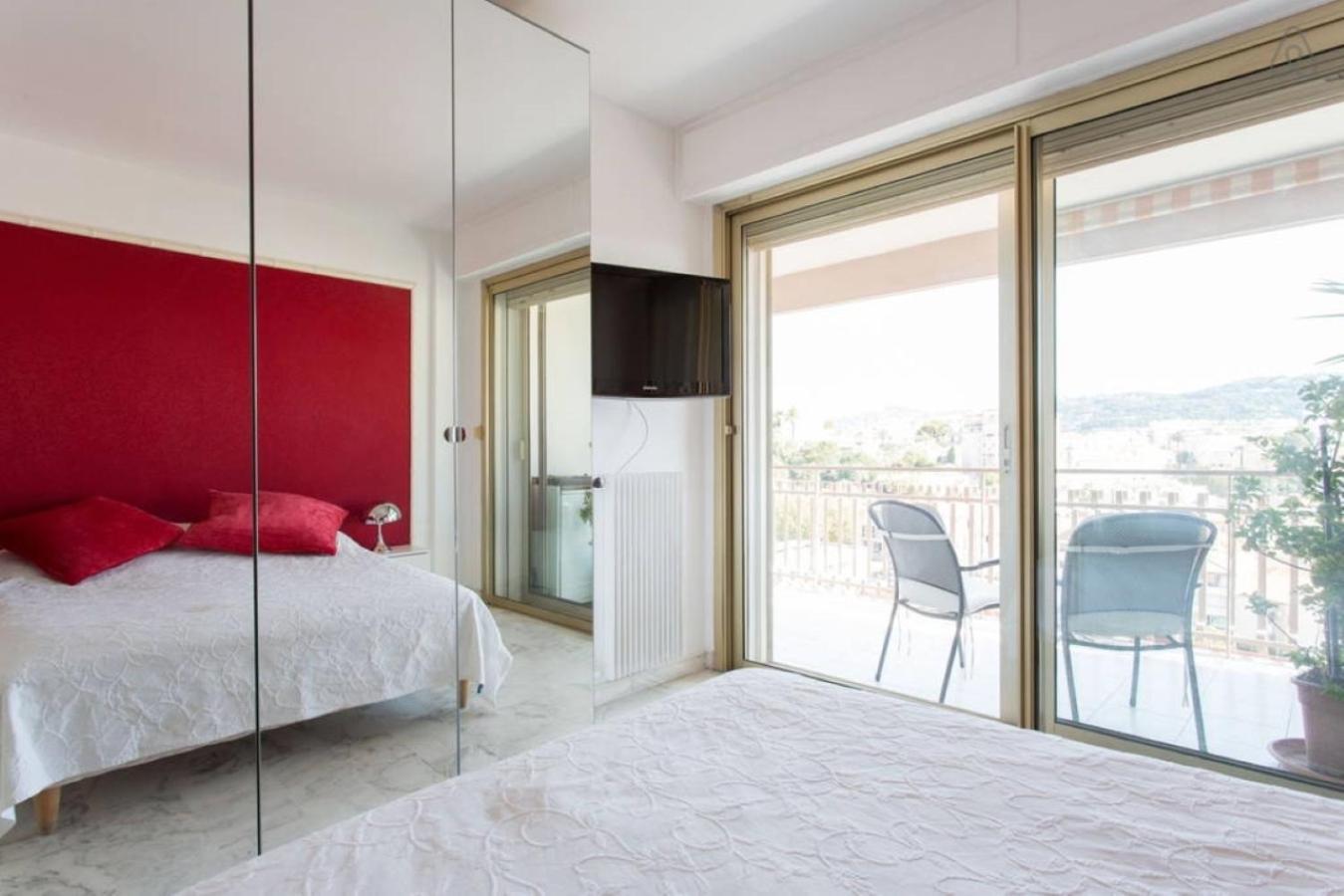 Appartement F3 Vue Mer Et Croisette Кан Екстериор снимка