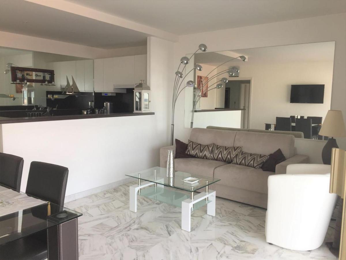 Appartement F3 Vue Mer Et Croisette Кан Екстериор снимка