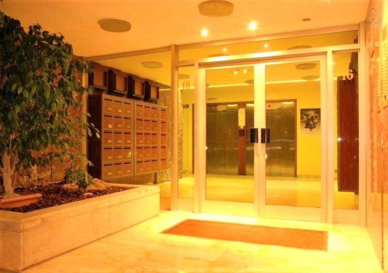 Appartement F3 Vue Mer Et Croisette Кан Екстериор снимка